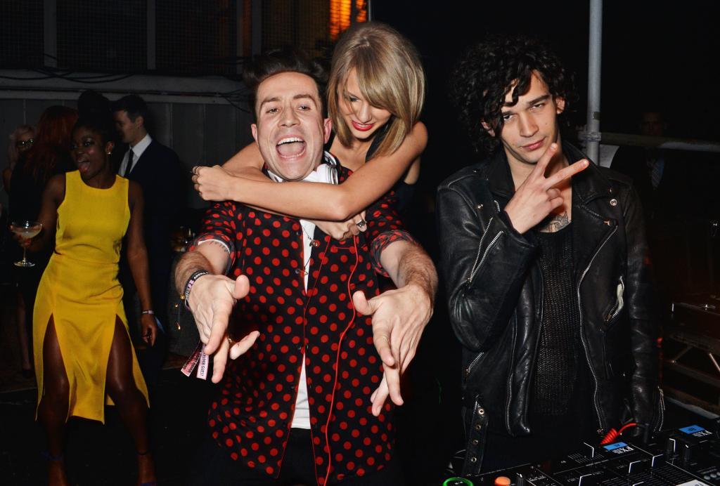 taylor-swift-and-the-1975s-matty-healy-are-madly-in-love-report